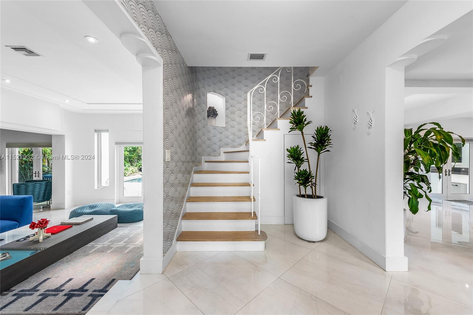 2550 Flamingo Dr, Miami Beach, Florida 33140, 4 Bedrooms Bedrooms, ,4 BathroomsBathrooms,Residential,For Sale,2550 Flamingo Dr,A11522932