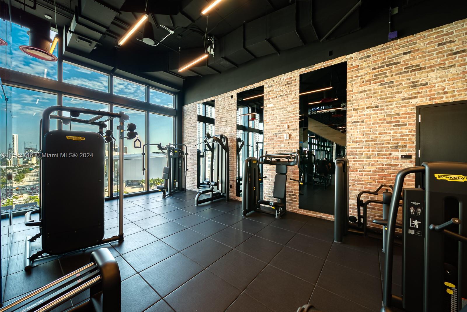 398 NE 5th St 4415, Miami, Florida 33132, 1 Bedroom Bedrooms, ,1 BathroomBathrooms,Residential,For Sale,398 NE 5th St 4415,A11523746