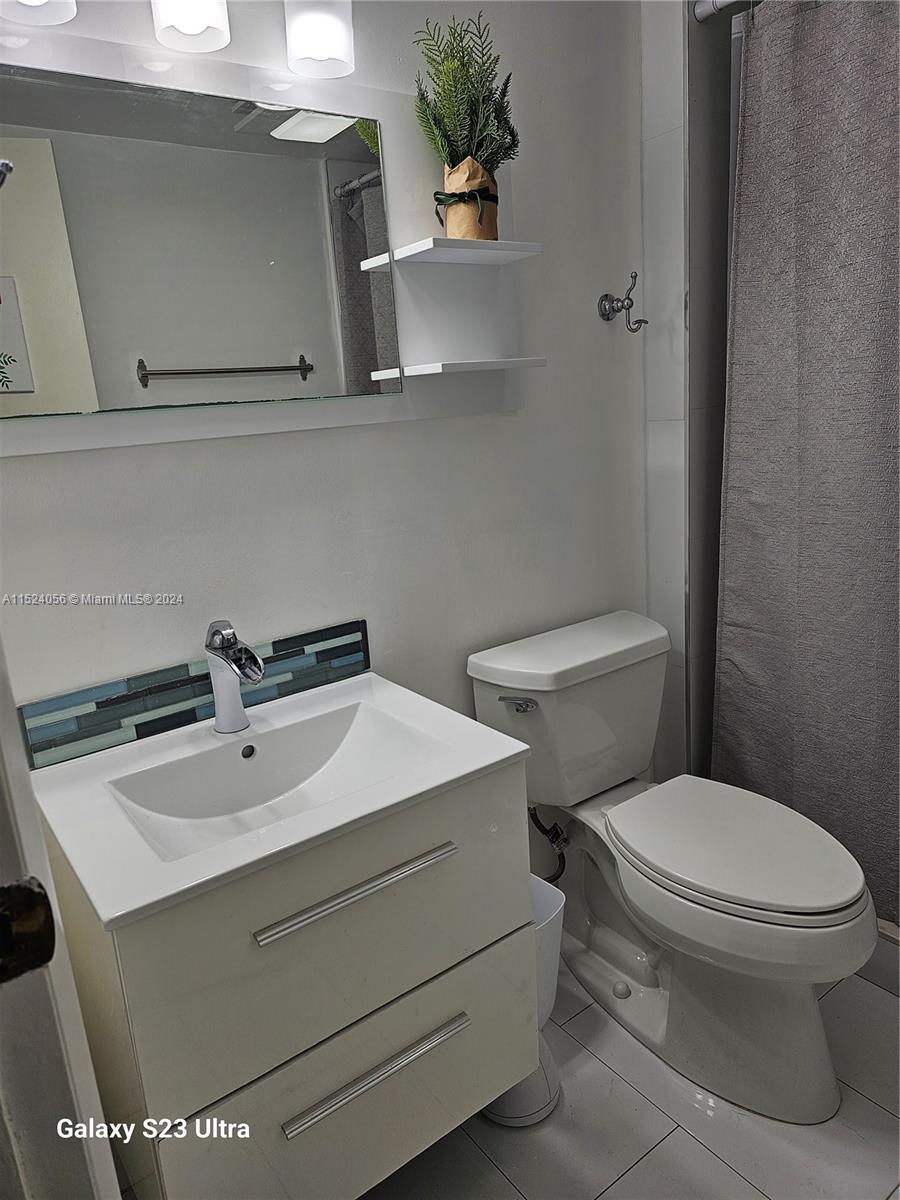 20400 Country Club Dr, Aventura, FL, 33180 United States, 2 Bedrooms Bedrooms, ,2 BathroomsBathrooms,Residential,For Sale,Country Club Dr,A11524056