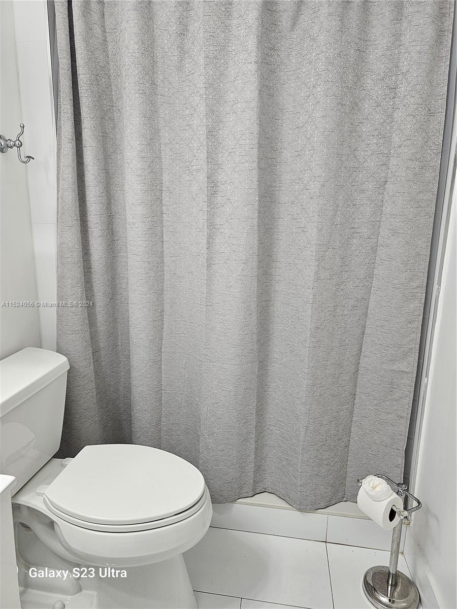 20400 Country Club Dr, Aventura, FL, 33180 United States, 2 Bedrooms Bedrooms, ,2 BathroomsBathrooms,Residential,For Sale,Country Club Dr,A11524056