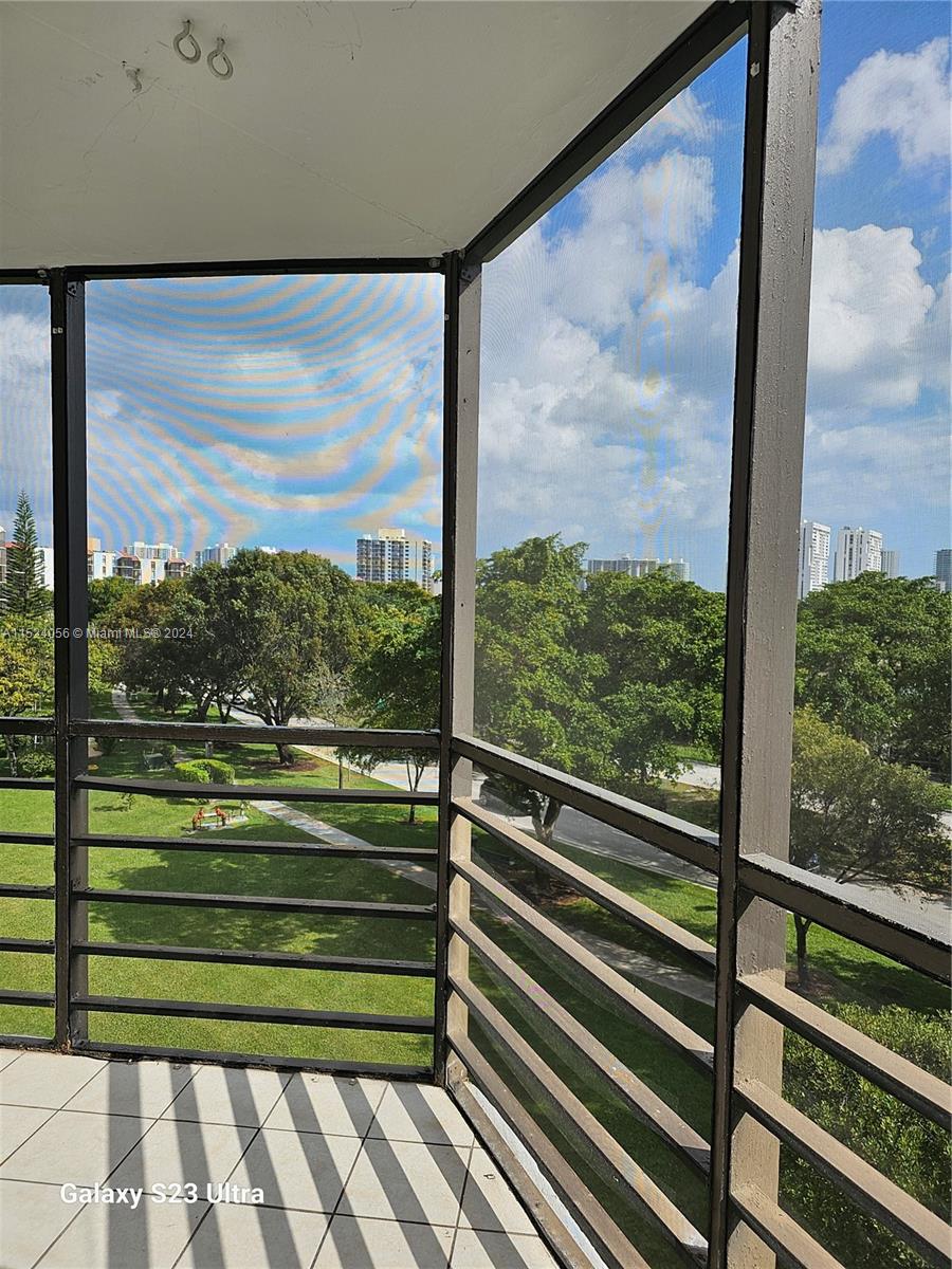 20400 Country Club Dr, Aventura, FL, 33180 United States, 2 Bedrooms Bedrooms, ,2 BathroomsBathrooms,Residential,For Sale,Country Club Dr,A11524056