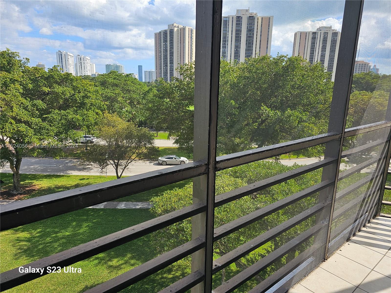 Screened balcony