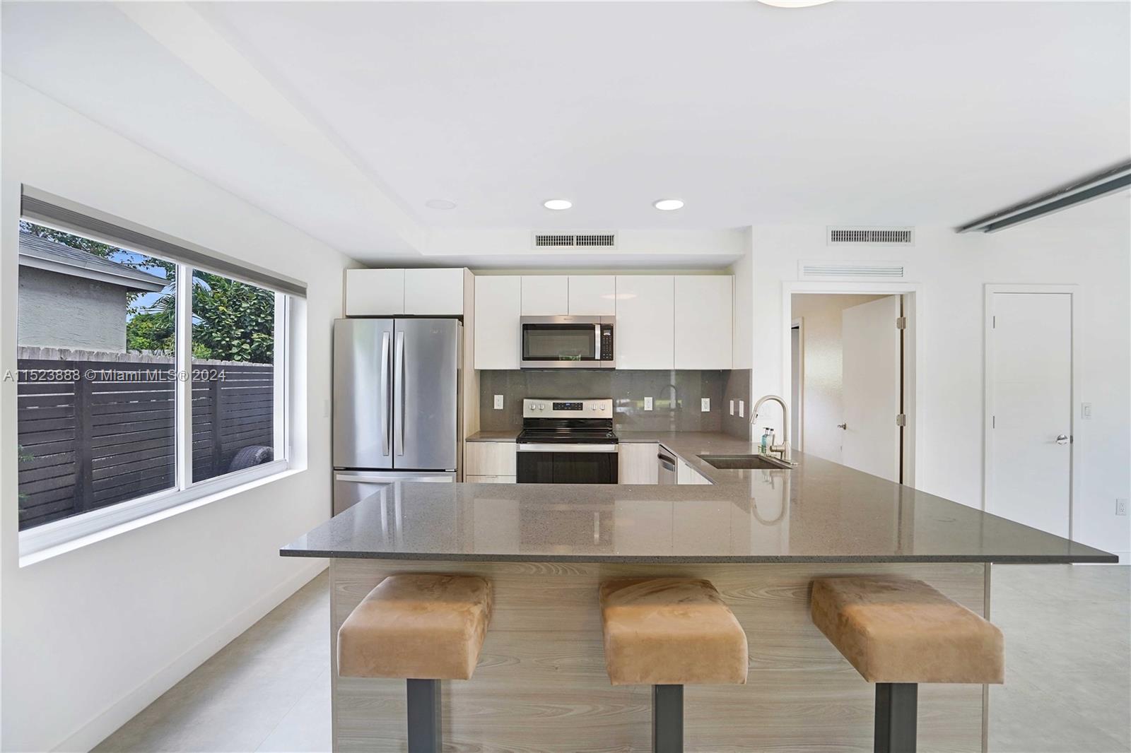 1601 6th Ave, Fort Lauderdale, FL, 33311 United States, 3 Bedrooms Bedrooms, ,3 BathroomsBathrooms,Residential,For Sale,6th Ave,A11523888