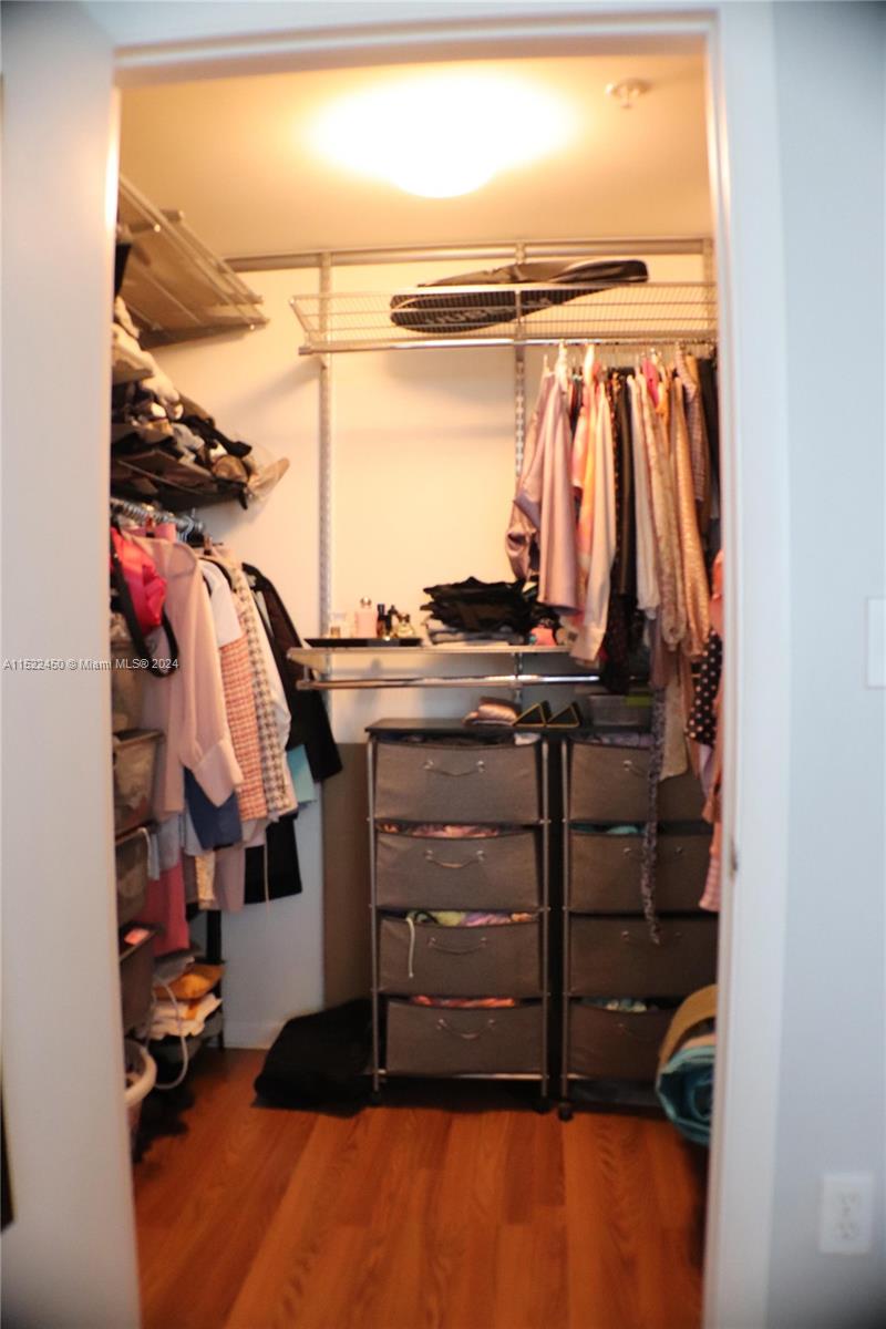 253 NE 2nd St 1106, Miami, Florida 33132, 1 Bedroom Bedrooms, ,1 BathroomBathrooms,Residential,For Sale,253 NE 2nd St 1106,A11522450