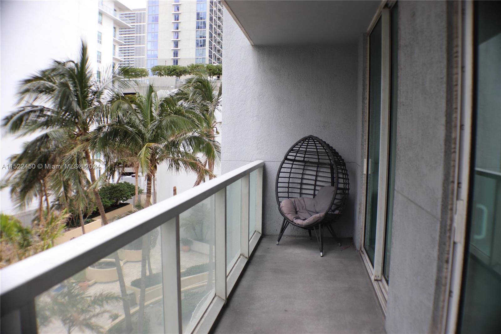 253 NE 2nd St 1106, Miami, Florida 33132, 1 Bedroom Bedrooms, ,1 BathroomBathrooms,Residential,For Sale,253 NE 2nd St 1106,A11522450