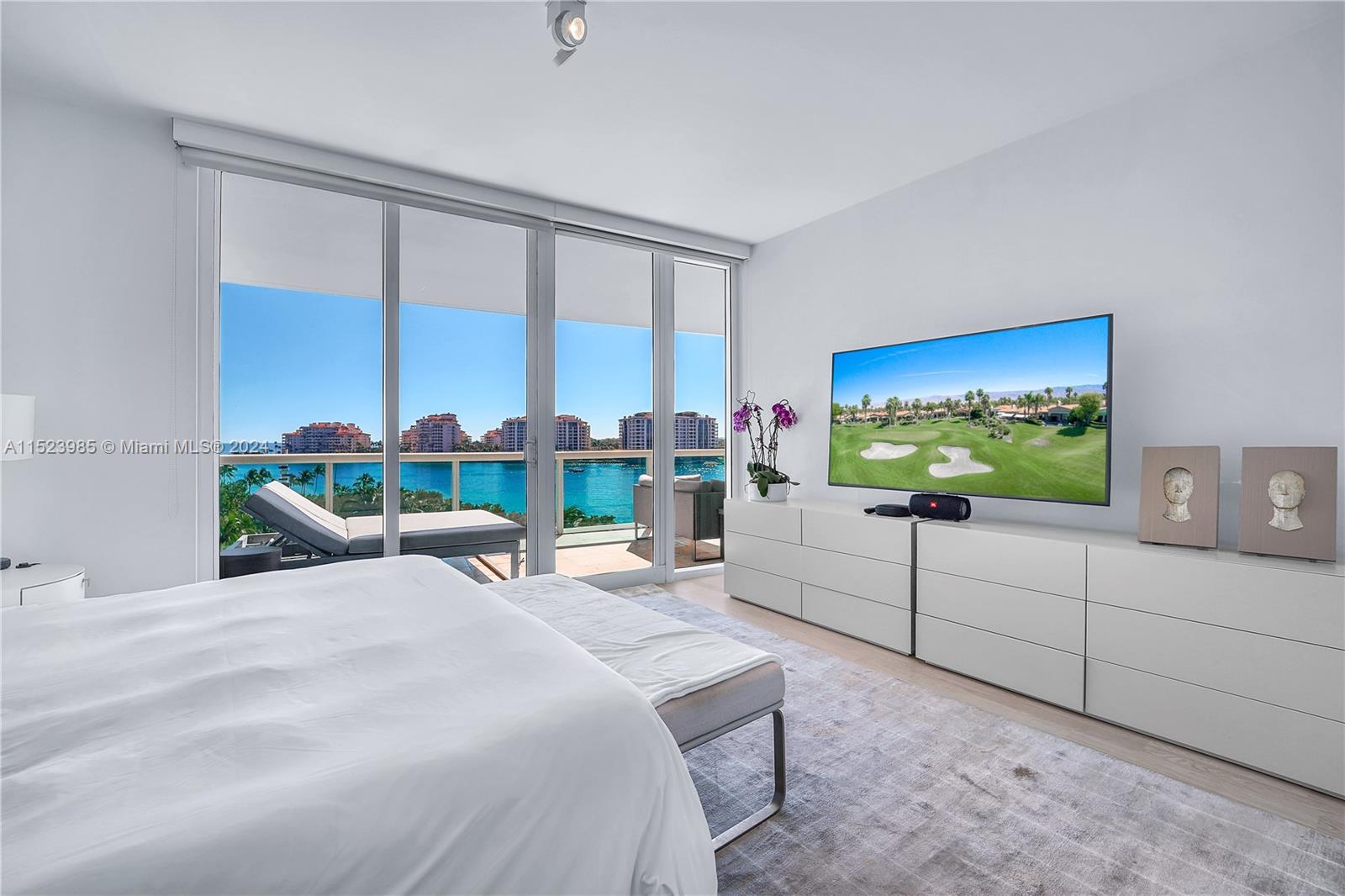 1000 S Pointe Dr 604, Miami Beach, Florida 33139, 3 Bedrooms Bedrooms, ,3 BathroomsBathrooms,Residentiallease,For Rent,1000 S Pointe Dr 604,A11523985