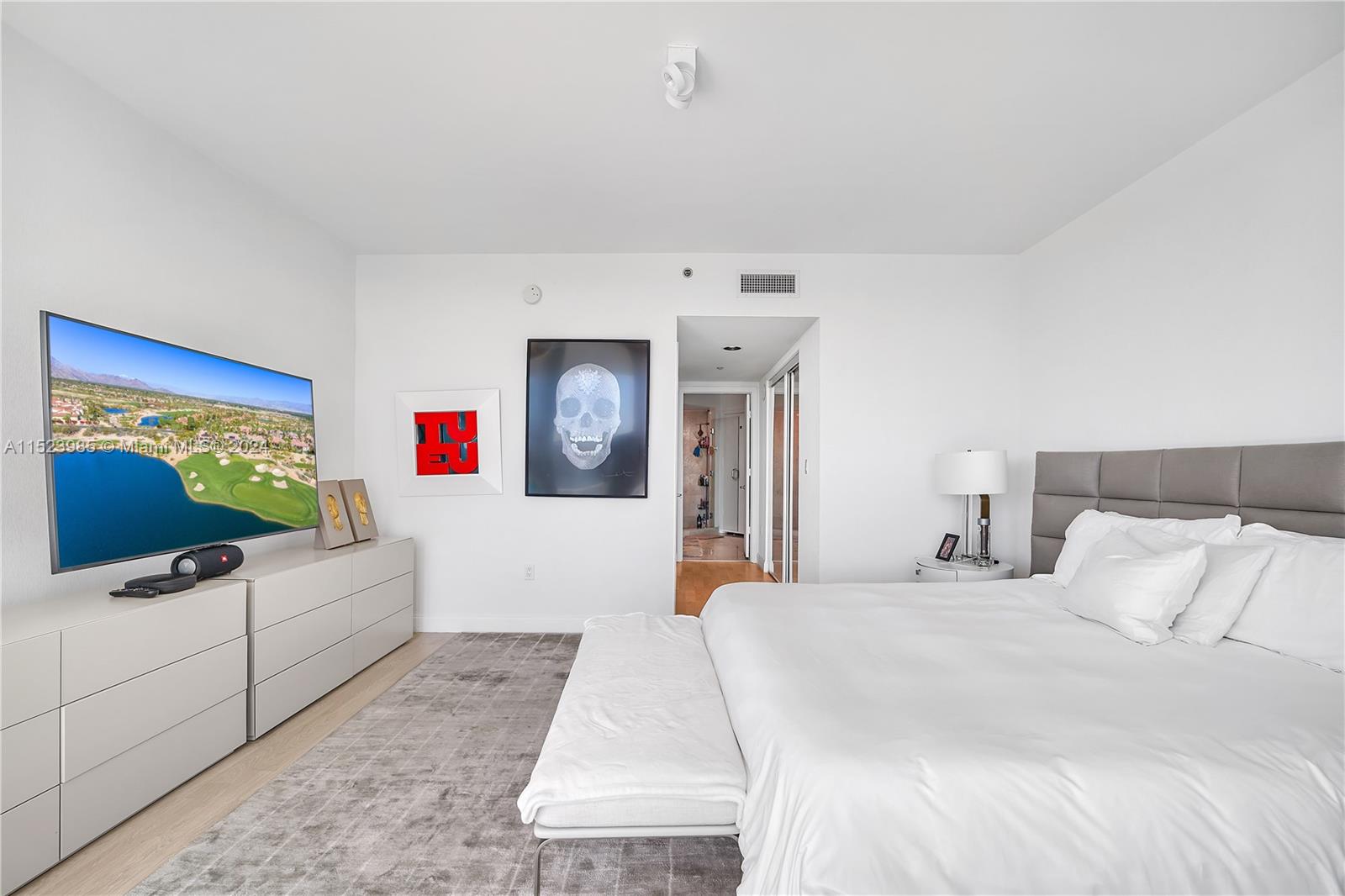 1000 S Pointe Dr 604, Miami Beach, Florida 33139, 3 Bedrooms Bedrooms, ,3 BathroomsBathrooms,Residentiallease,For Rent,1000 S Pointe Dr 604,A11523985