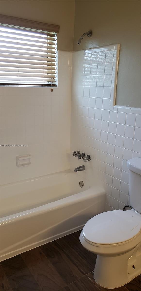 3202 SW 3 St., Miami, Florida 33135, 3 Bedrooms Bedrooms, 1 Room Rooms,2 BathroomsBathrooms,Residential,For Sale,3202 SW 3 St.,A11524105