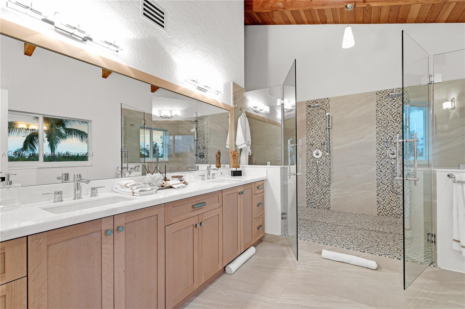 190 Biscayne Blvd, Islamorada, FL, 33036 United States, 3 Bedrooms Bedrooms, ,2 BathroomsBathrooms,Residential,For Sale,Biscayne Blvd,A11517631