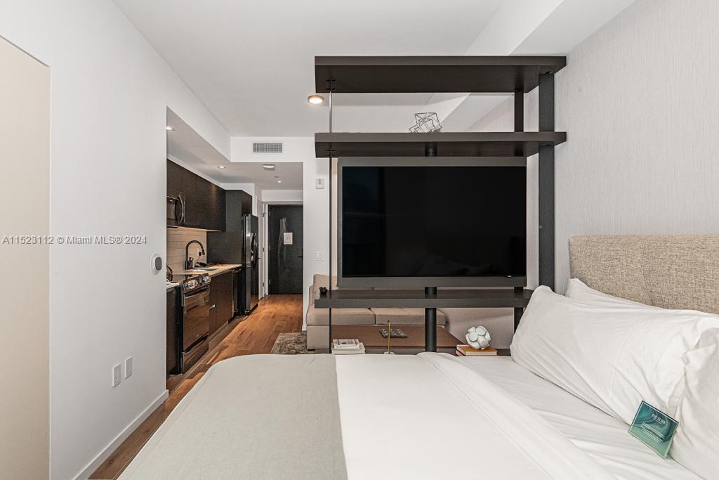 398 NE 5th St 4412, Miami, Florida 33132, ,1 BathroomBathrooms,Residential,For Sale,398 NE 5th St 4412,A11523112