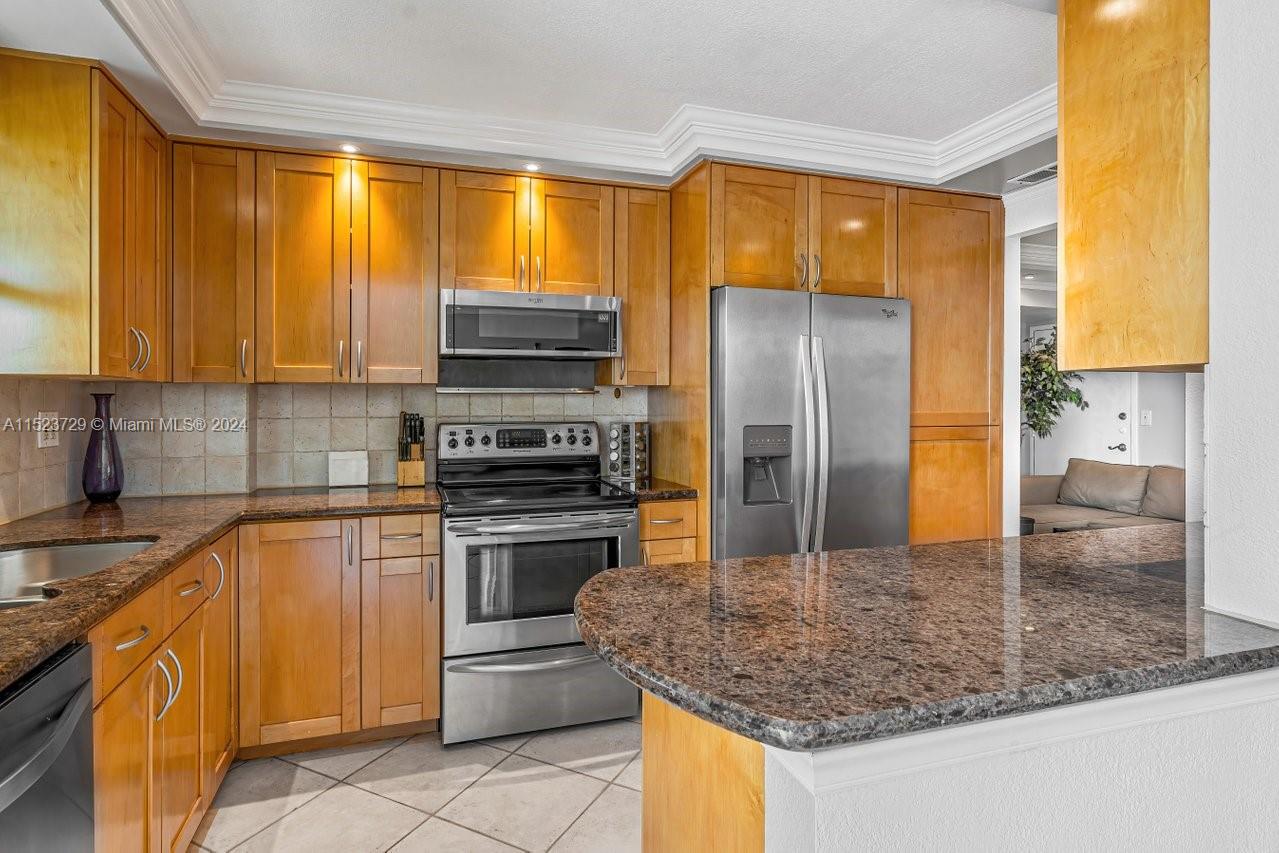 137 Golden Isles Dr 1105, Hallandale Beach, Florida 33009, 2 Bedrooms Bedrooms, ,2 BathroomsBathrooms,Residential,For Sale,137 Golden Isles Dr 1105,A11523729