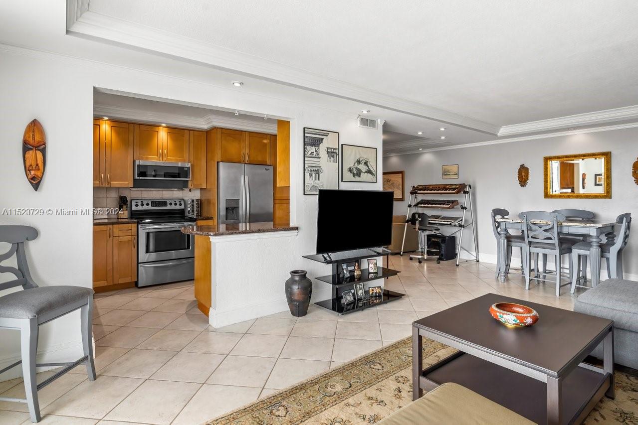 137 Golden Isles Dr 1105, Hallandale Beach, Florida 33009, 2 Bedrooms Bedrooms, ,2 BathroomsBathrooms,Residential,For Sale,137 Golden Isles Dr 1105,A11523729