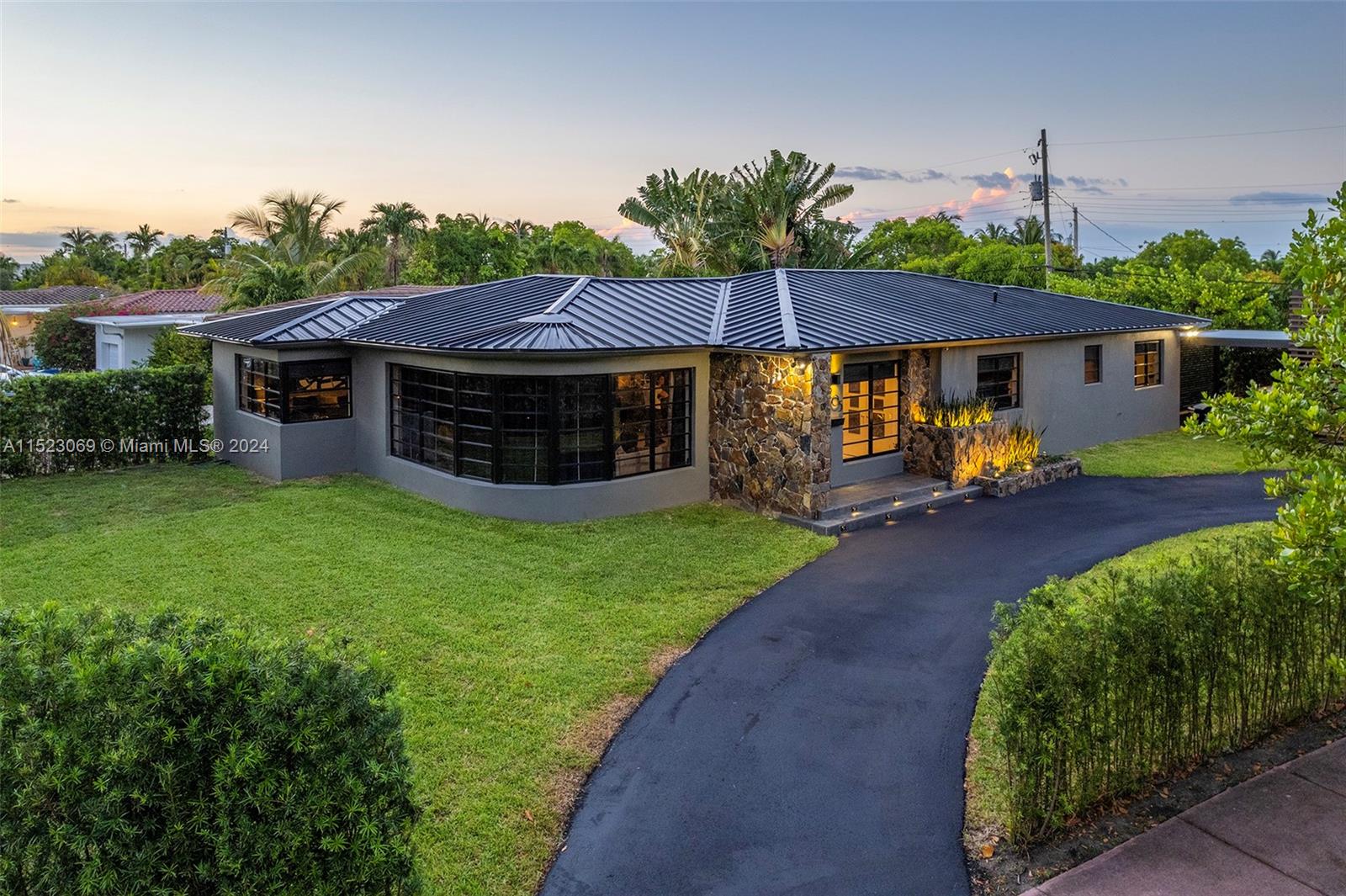 205 Fairway Dr, Miami Beach, Florida 33141, 4 Bedrooms Bedrooms, ,3 BathroomsBathrooms,Residential,For Sale,205 Fairway Dr,A11523069