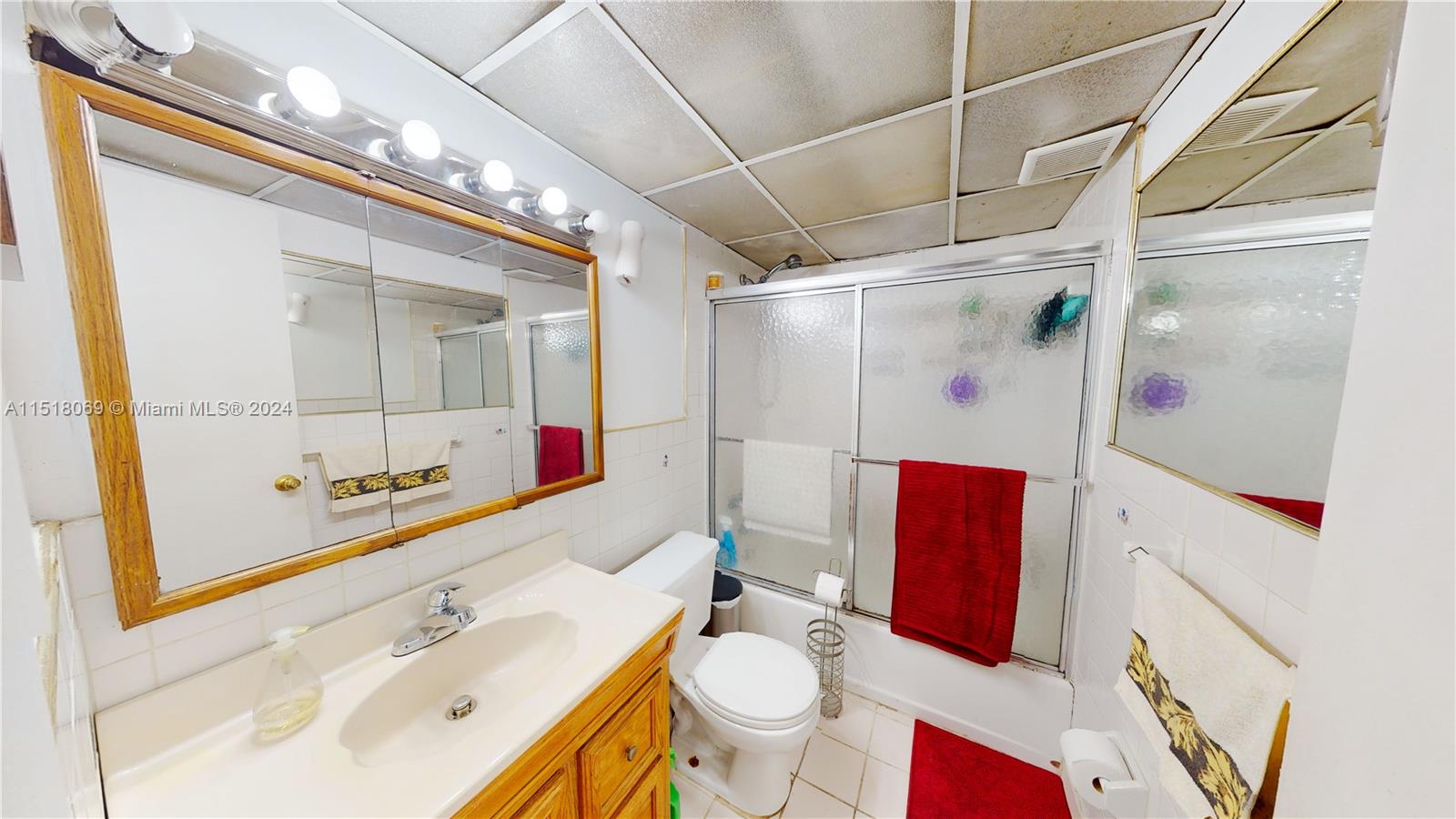 2000 Biarritz Dr 206, Miami Beach, Florida 33141, 2 Bedrooms Bedrooms, ,1 BathroomBathrooms,Residential,For Sale,2000 Biarritz Dr 206,A11518069