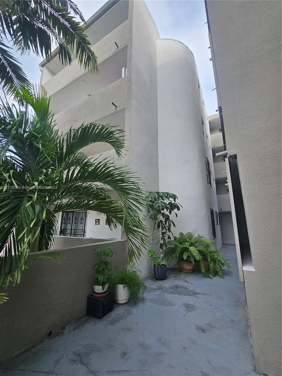 Covered parking # 206