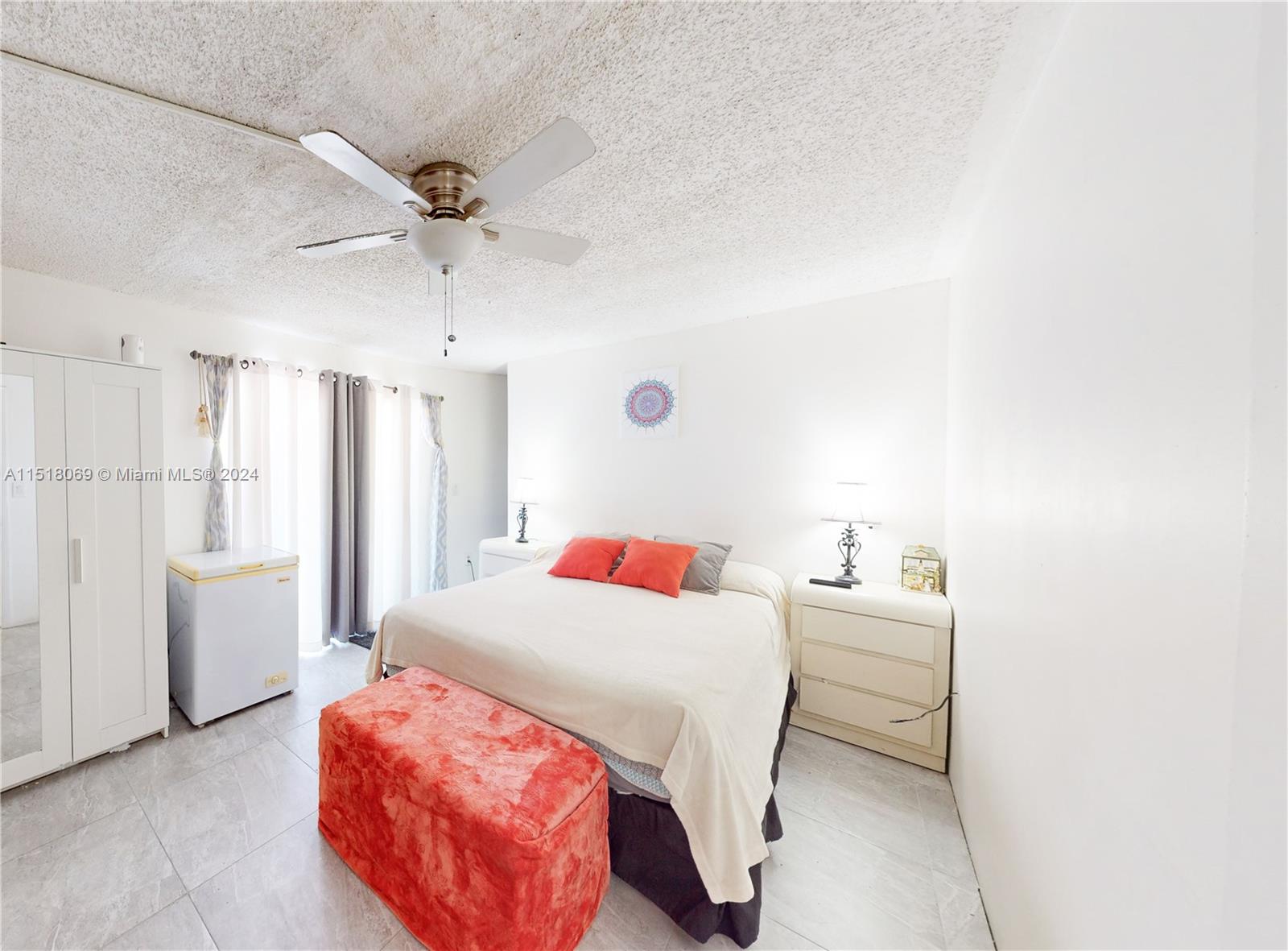 2000 Biarritz Dr 206, Miami Beach, Florida 33141, 2 Bedrooms Bedrooms, ,1 BathroomBathrooms,Residential,For Sale,2000 Biarritz Dr 206,A11518069