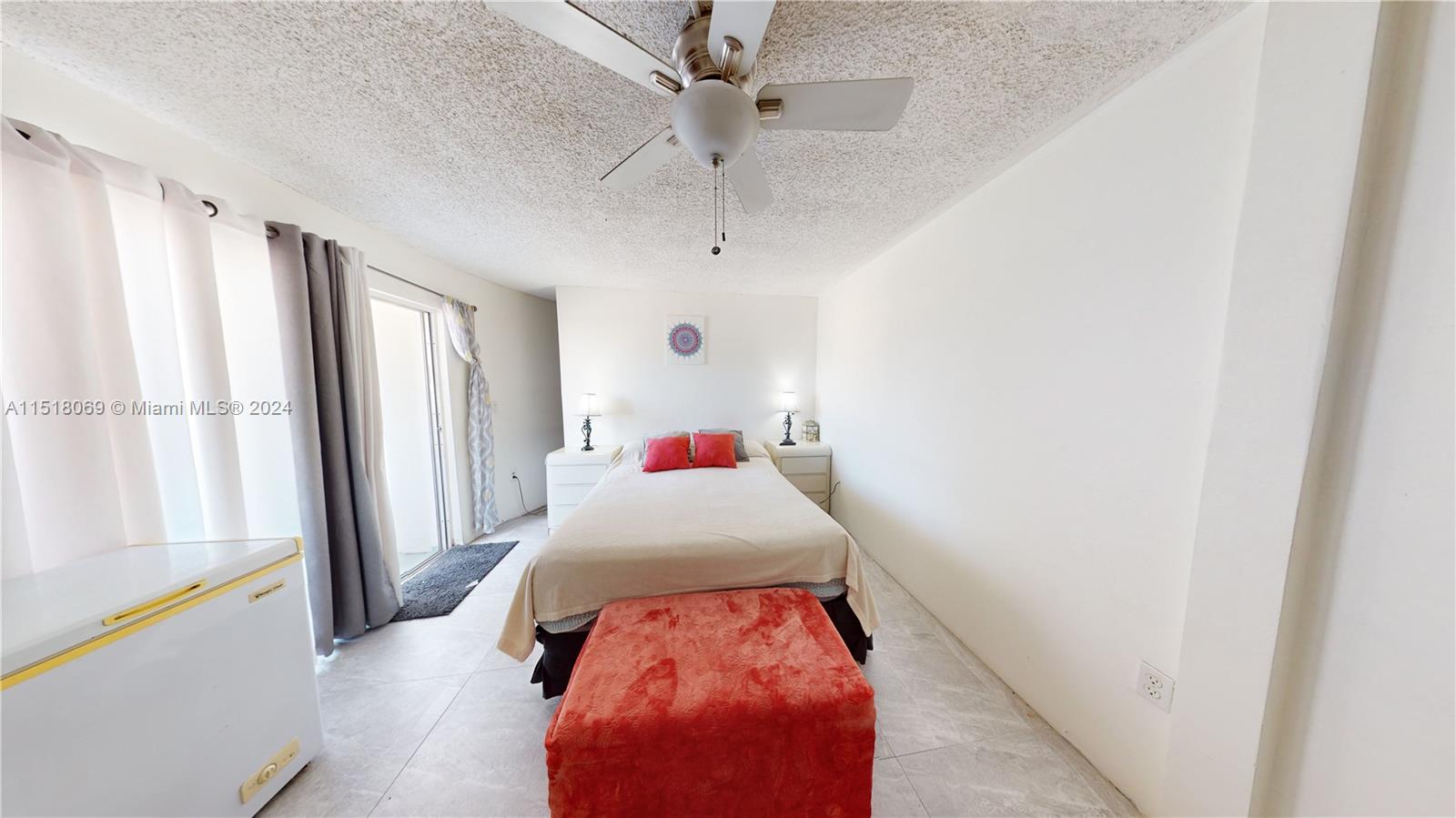 2000 Biarritz Dr 206, Miami Beach, Florida 33141, 2 Bedrooms Bedrooms, ,1 BathroomBathrooms,Residential,For Sale,2000 Biarritz Dr 206,A11518069