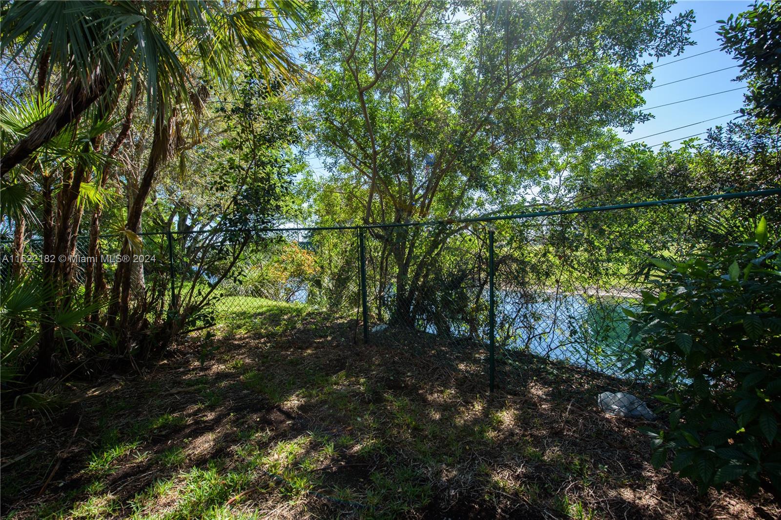 1966 SE 23rd Ct, Homestead, Florida 33035, 4 Bedrooms Bedrooms, 10 Rooms Rooms,3 BathroomsBathrooms,Residential,For Sale,1966 SE 23rd Ct,A11522182