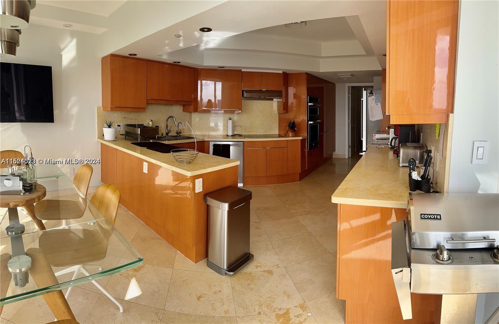 7000 Island Blvd 2809, Aventura, Florida 33160, 2 Bedrooms Bedrooms, ,2 BathroomsBathrooms,Residentiallease,For Rent,7000 Island Blvd 2809,A11524023