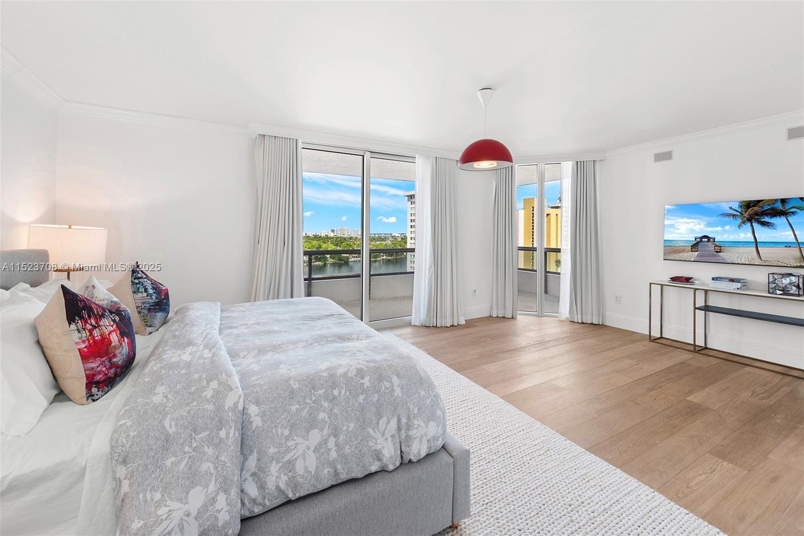 5801 Collins Ave, Miami Beach, FL, 33140 United States, 4 Bedrooms Bedrooms, ,5 BathroomsBathrooms,Residential,For Sale,Collins Ave,A11523708