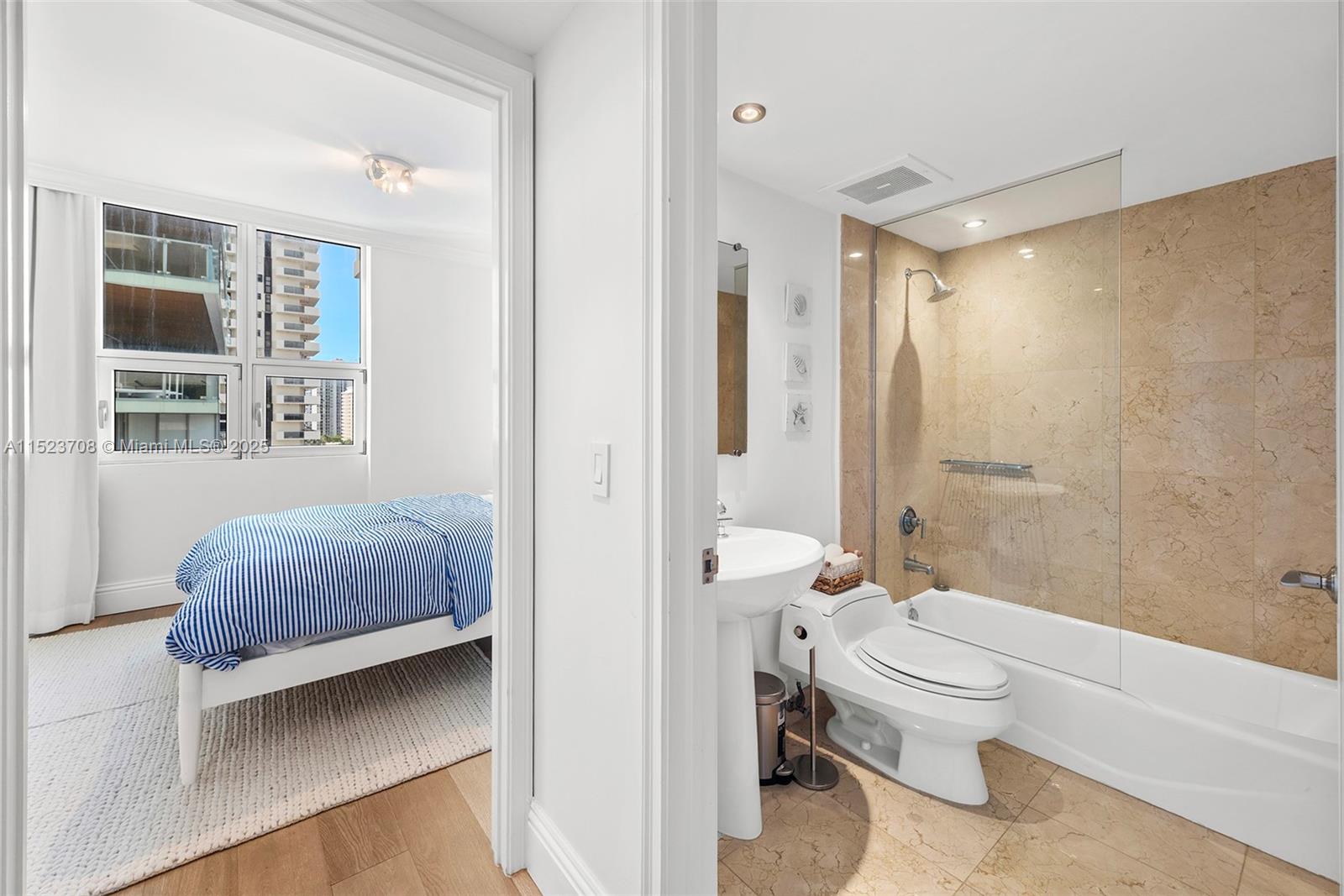 5801 Collins Ave, Miami Beach, FL, 33140 United States, 4 Bedrooms Bedrooms, ,5 BathroomsBathrooms,Residential,For Sale,Collins Ave,A11523708