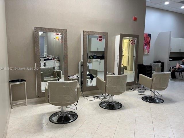 16135 Emerald Estates Dr 462, Weston, Florida 33331, 1 Bedroom Bedrooms, ,1 BathroomBathrooms,Residential,For Sale,16135 Emerald Estates Dr 462,A11518621