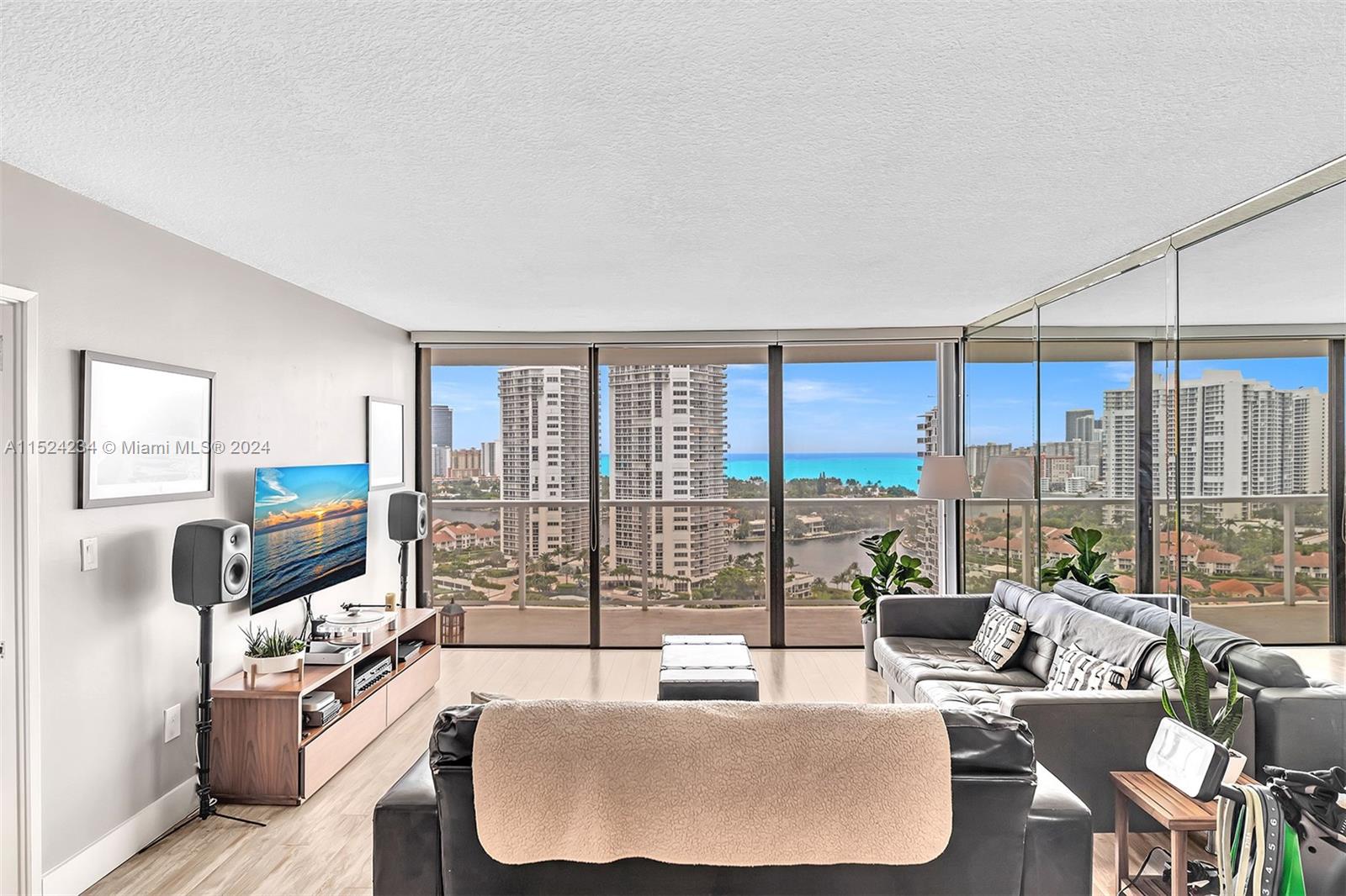 3731 N Country Club Dr 2129, Aventura, Florida 33180, 2 Bedrooms Bedrooms, ,2 BathroomsBathrooms,Residential,For Sale,3731 N Country Club Dr 2129,A11524234