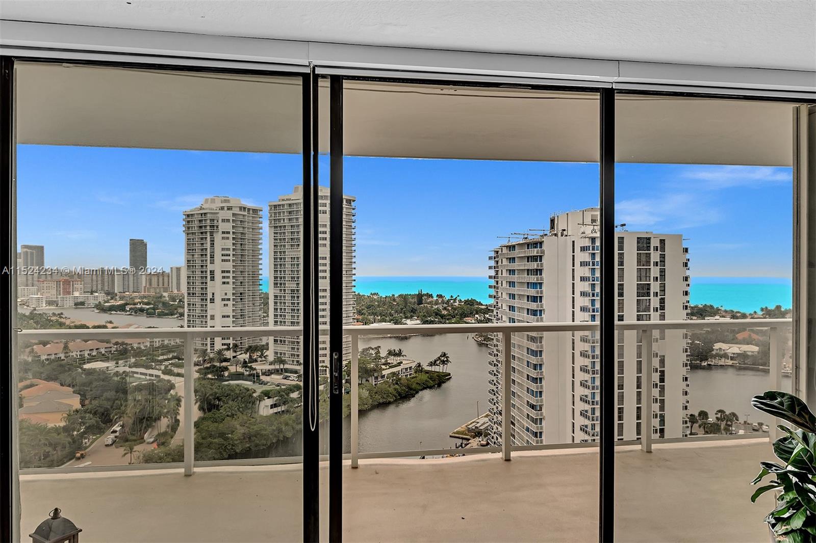 3731 N Country Club Dr 2129, Aventura, Florida 33180, 2 Bedrooms Bedrooms, ,2 BathroomsBathrooms,Residential,For Sale,3731 N Country Club Dr 2129,A11524234