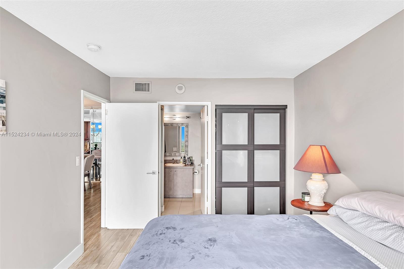 3731 N Country Club Dr 2129, Aventura, Florida 33180, 2 Bedrooms Bedrooms, ,2 BathroomsBathrooms,Residential,For Sale,3731 N Country Club Dr 2129,A11524234