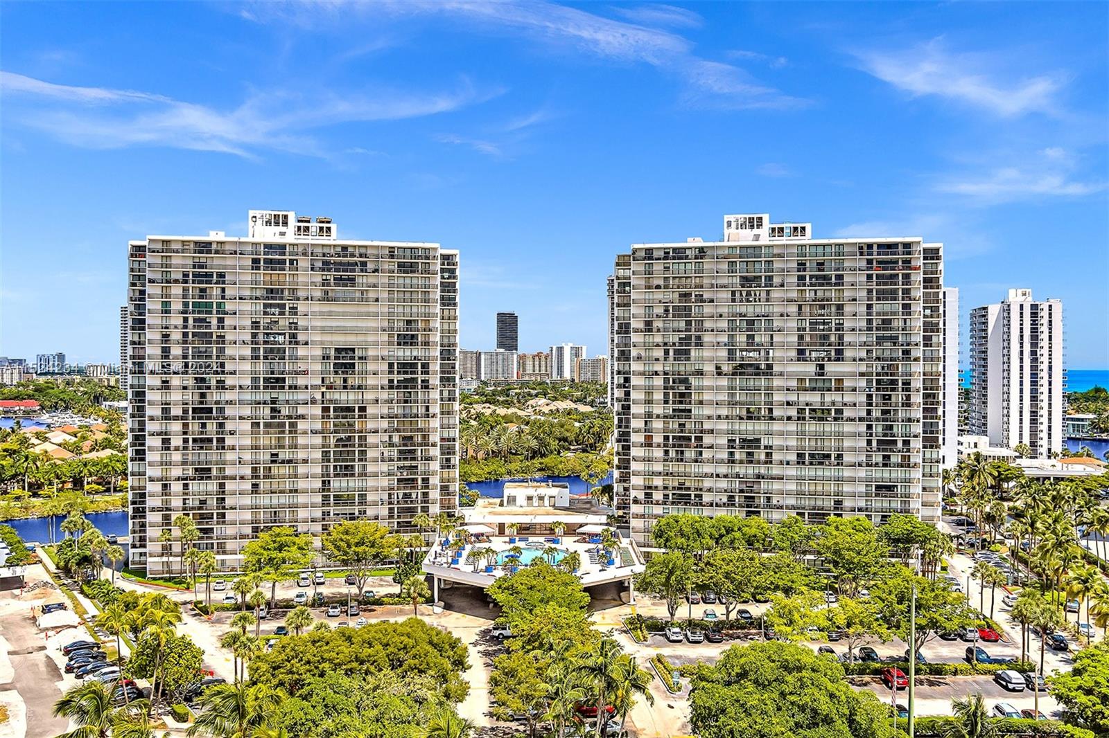 3731 N Country Club Dr 2129, Aventura, Florida 33180, 2 Bedrooms Bedrooms, ,2 BathroomsBathrooms,Residential,For Sale,3731 N Country Club Dr 2129,A11524234