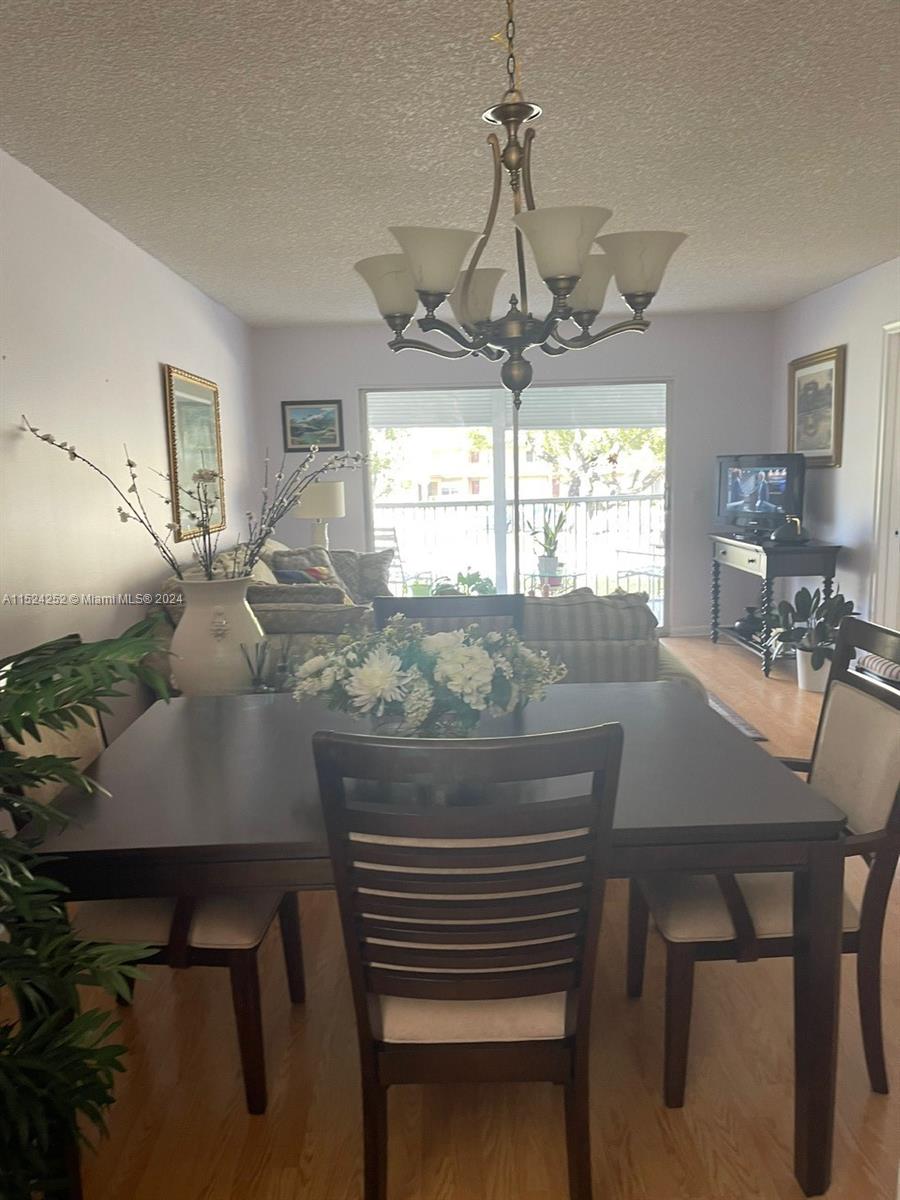 Pembroke Pines, FL, 33027 United States, 2 Bedrooms Bedrooms, ,2 BathroomsBathrooms,Residential,For Sale,A11524252