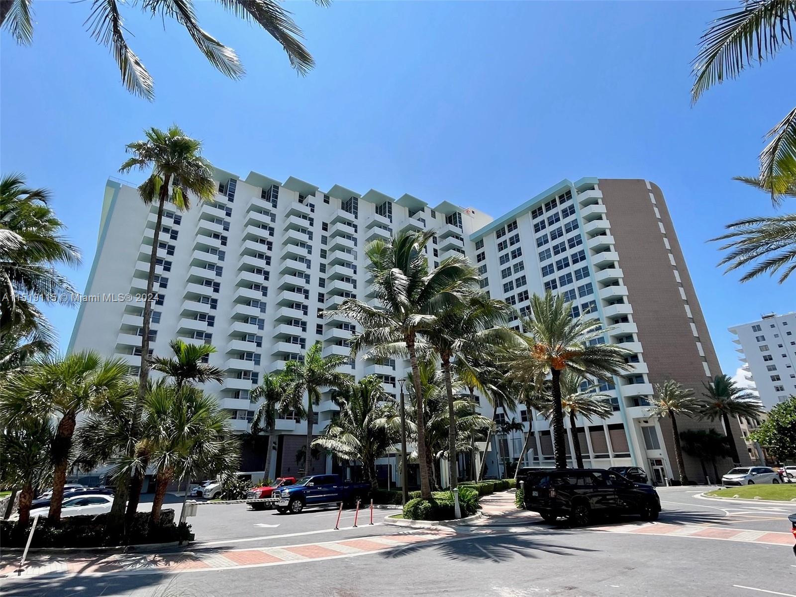 2899  Collins Ave #425 For Sale A11519115, FL