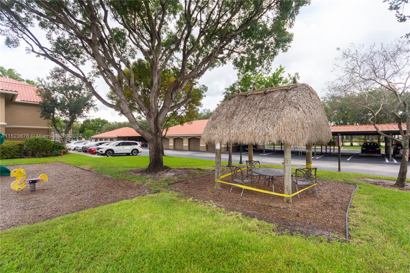 231 116th Ave, Pembroke Pines, FL, 33025 United States, 2 Bedrooms Bedrooms, ,2 BathroomsBathrooms,Residential,For Sale,116th Ave,A11523678