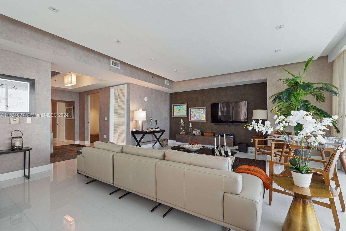 15901 Collins Ave, Sunny Isles Beach, FL, 33160 United States, 3 Bedrooms Bedrooms, ,3 BathroomsBathrooms,Residential,For Sale,Collins Ave,A11524037