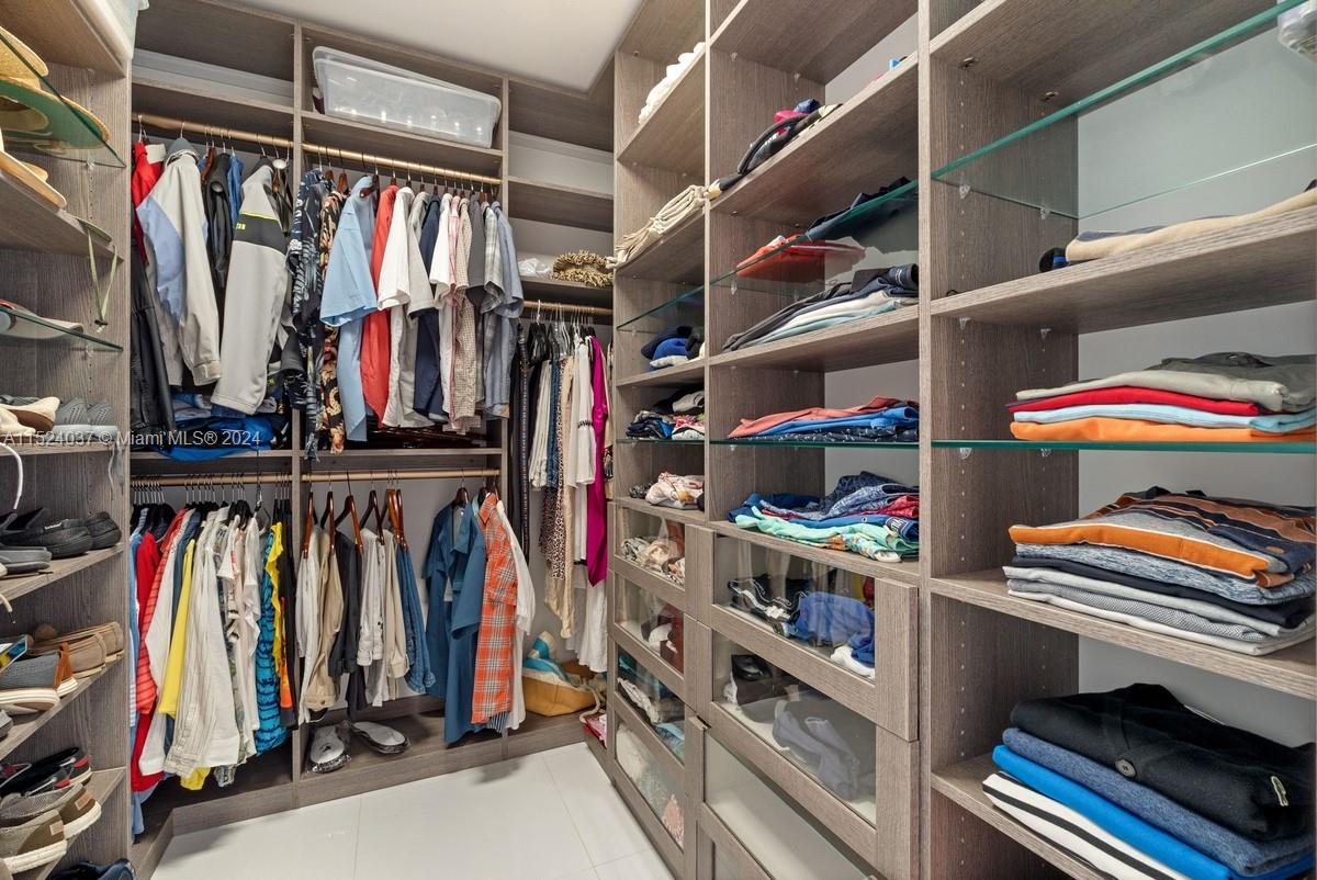 15901 Collins Ave, Sunny Isles Beach, FL, 33160 United States, 3 Bedrooms Bedrooms, ,3 BathroomsBathrooms,Residential,For Sale,Collins Ave,A11524037