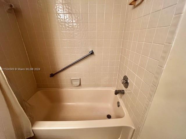 10858 W Clairmont Cir 302, Tamarac, Florida 33321, 2 Bedrooms Bedrooms, ,2 BathroomsBathrooms,Residential,For Sale,10858 W Clairmont Cir 302,A11524349