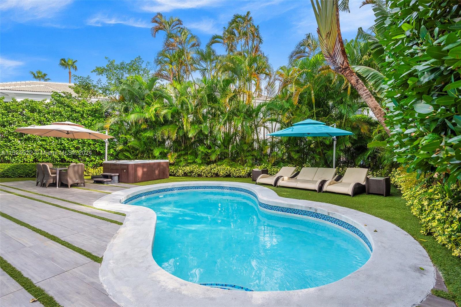 19963 NE 37th Ave, Aventura, Florida 33180, 5 Bedrooms Bedrooms, ,5 BathroomsBathrooms,Residential,For Sale,19963 NE 37th Ave,A11524022