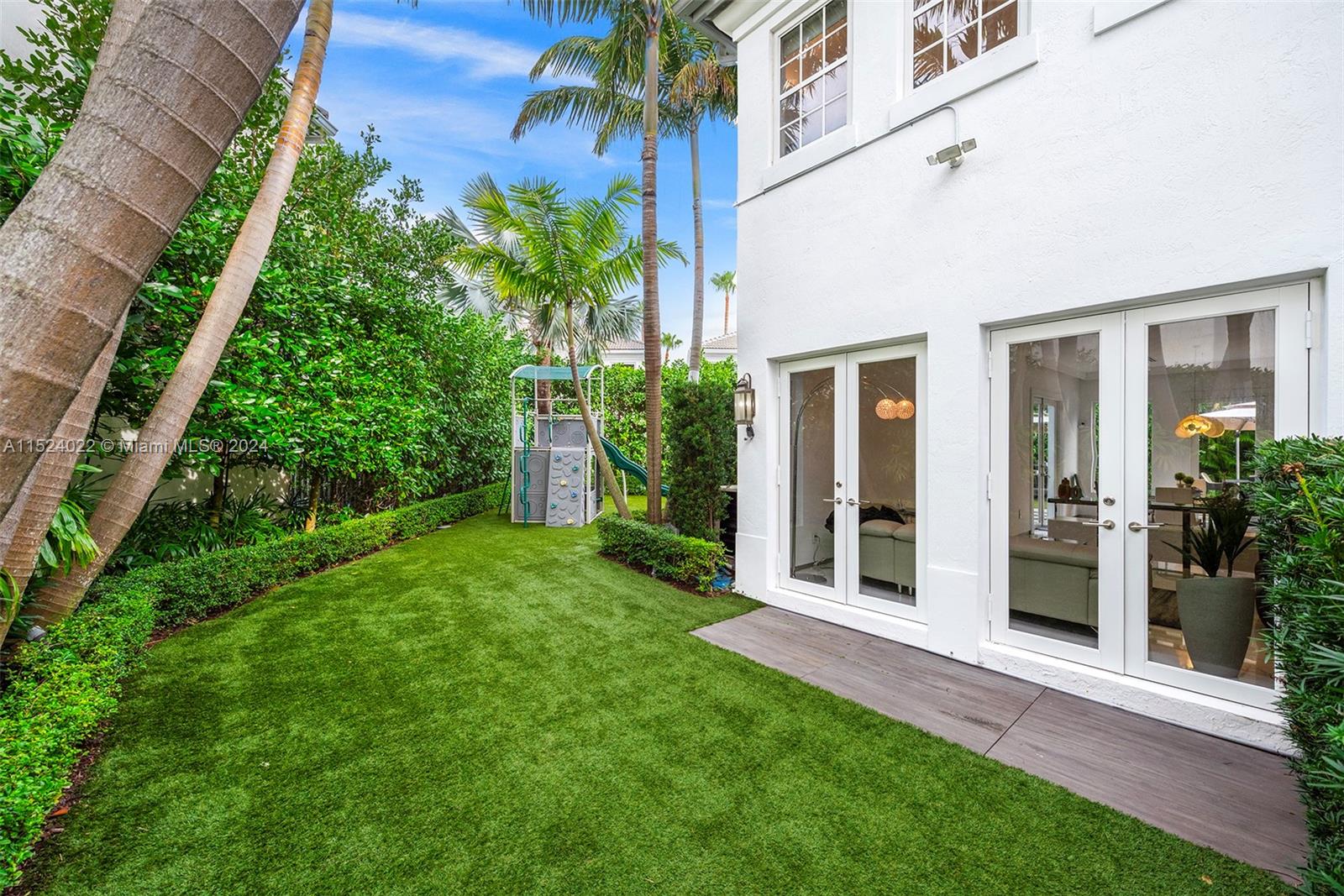 19963 NE 37th Ave, Aventura, Florida 33180, 5 Bedrooms Bedrooms, ,5 BathroomsBathrooms,Residential,For Sale,19963 NE 37th Ave,A11524022