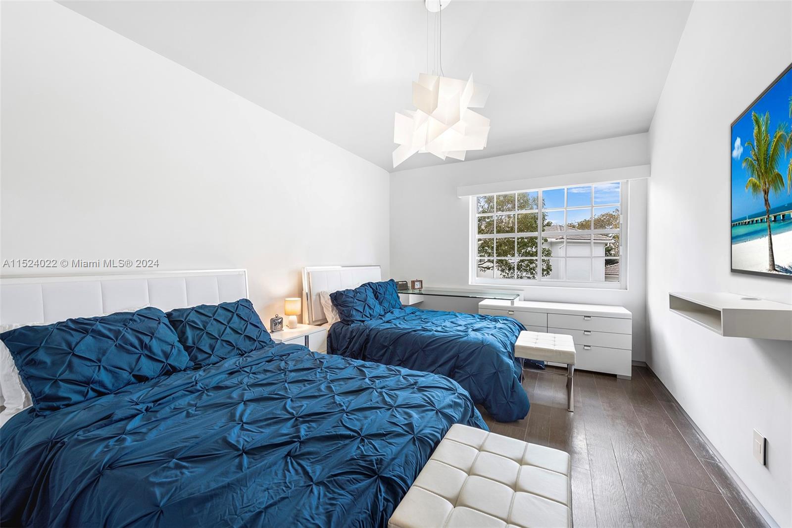 19963 NE 37th Ave, Aventura, Florida 33180, 5 Bedrooms Bedrooms, ,5 BathroomsBathrooms,Residential,For Sale,19963 NE 37th Ave,A11524022