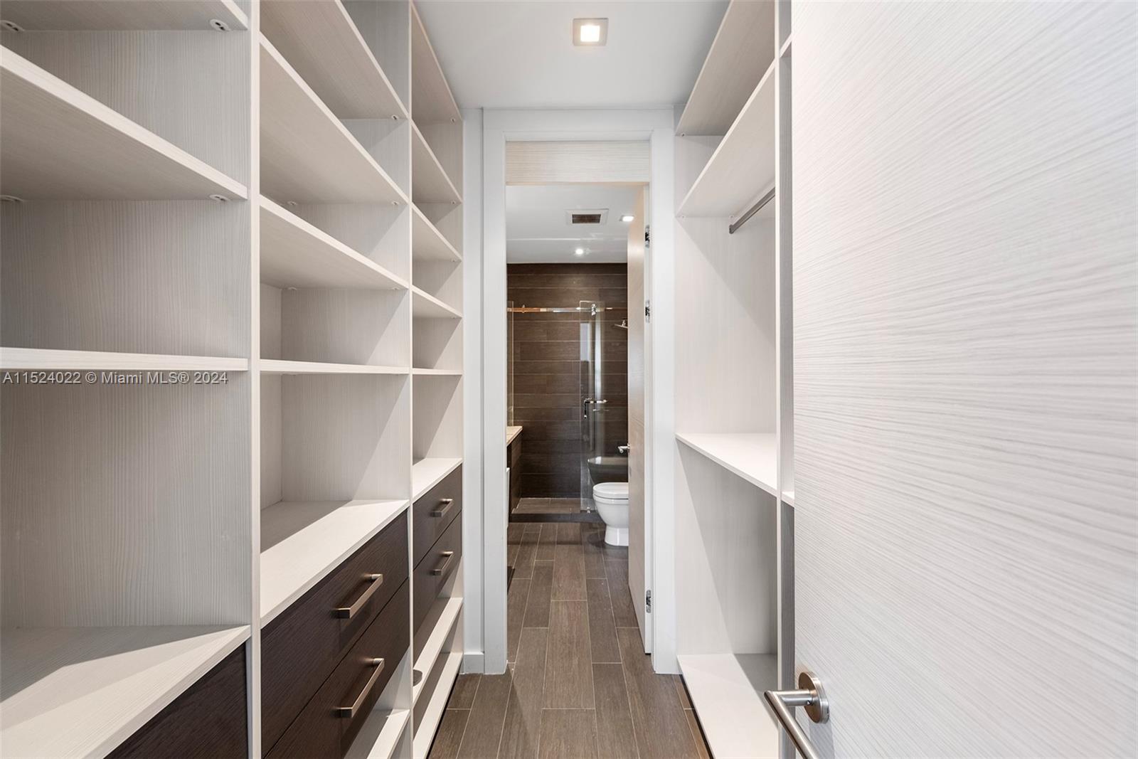 19963 NE 37th Ave, Aventura, Florida 33180, 5 Bedrooms Bedrooms, ,5 BathroomsBathrooms,Residential,For Sale,19963 NE 37th Ave,A11524022