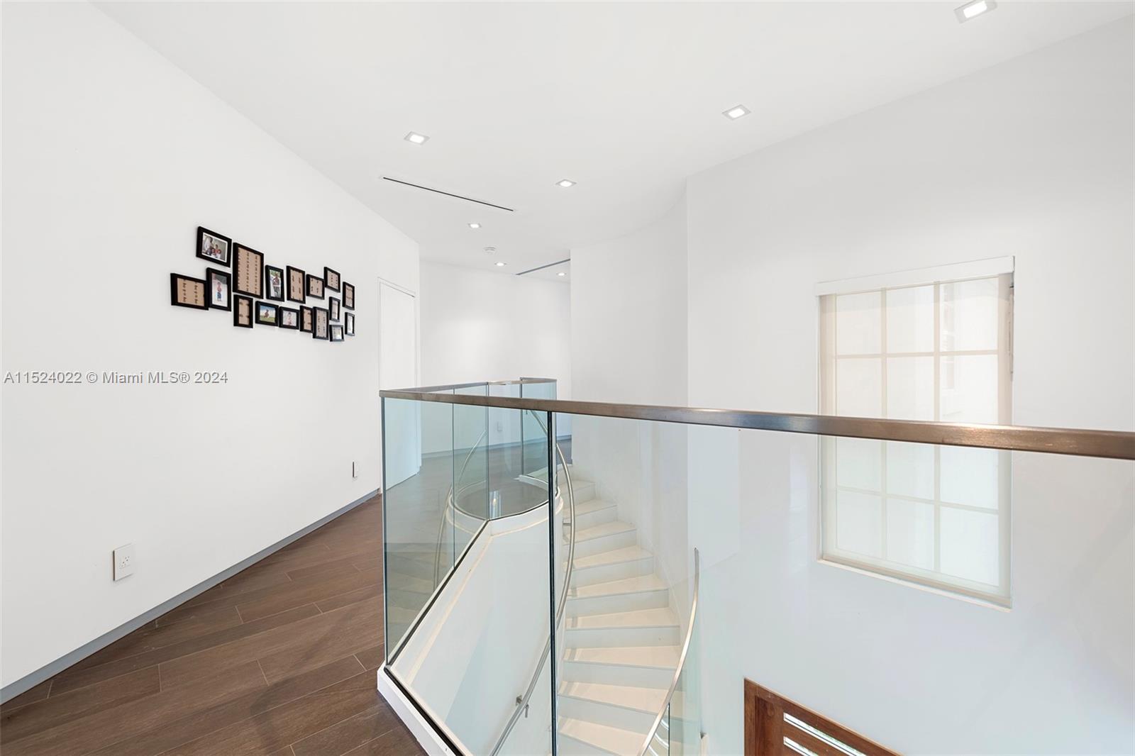 19963 NE 37th Ave, Aventura, Florida 33180, 5 Bedrooms Bedrooms, ,5 BathroomsBathrooms,Residential,For Sale,19963 NE 37th Ave,A11524022