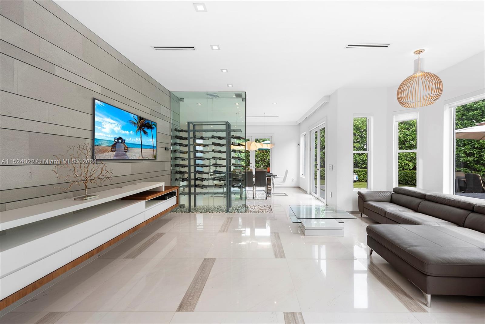 19963 NE 37th Ave, Aventura, Florida 33180, 5 Bedrooms Bedrooms, ,5 BathroomsBathrooms,Residential,For Sale,19963 NE 37th Ave,A11524022