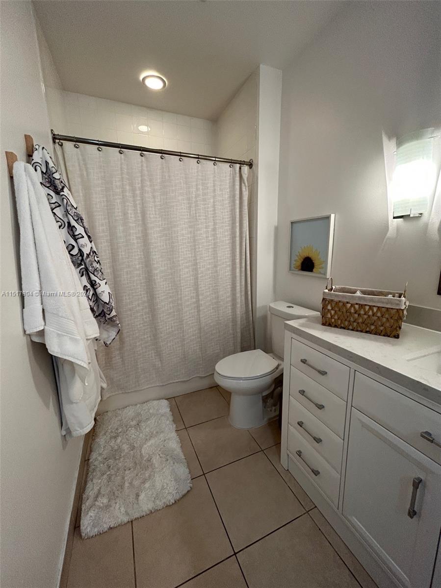 2001 Biscayne Blvd 2310, Miami, Florida 33137, 1 Bedroom Bedrooms, ,1 BathroomBathrooms,Residentiallease,For Rent,2001 Biscayne Blvd 2310,A11517904