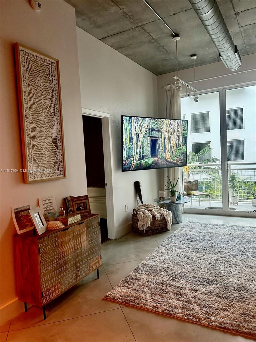 2001 Biscayne Blvd 2310, Miami, Florida 33137, 1 Bedroom Bedrooms, ,1 BathroomBathrooms,Residentiallease,For Rent,2001 Biscayne Blvd 2310,A11517904