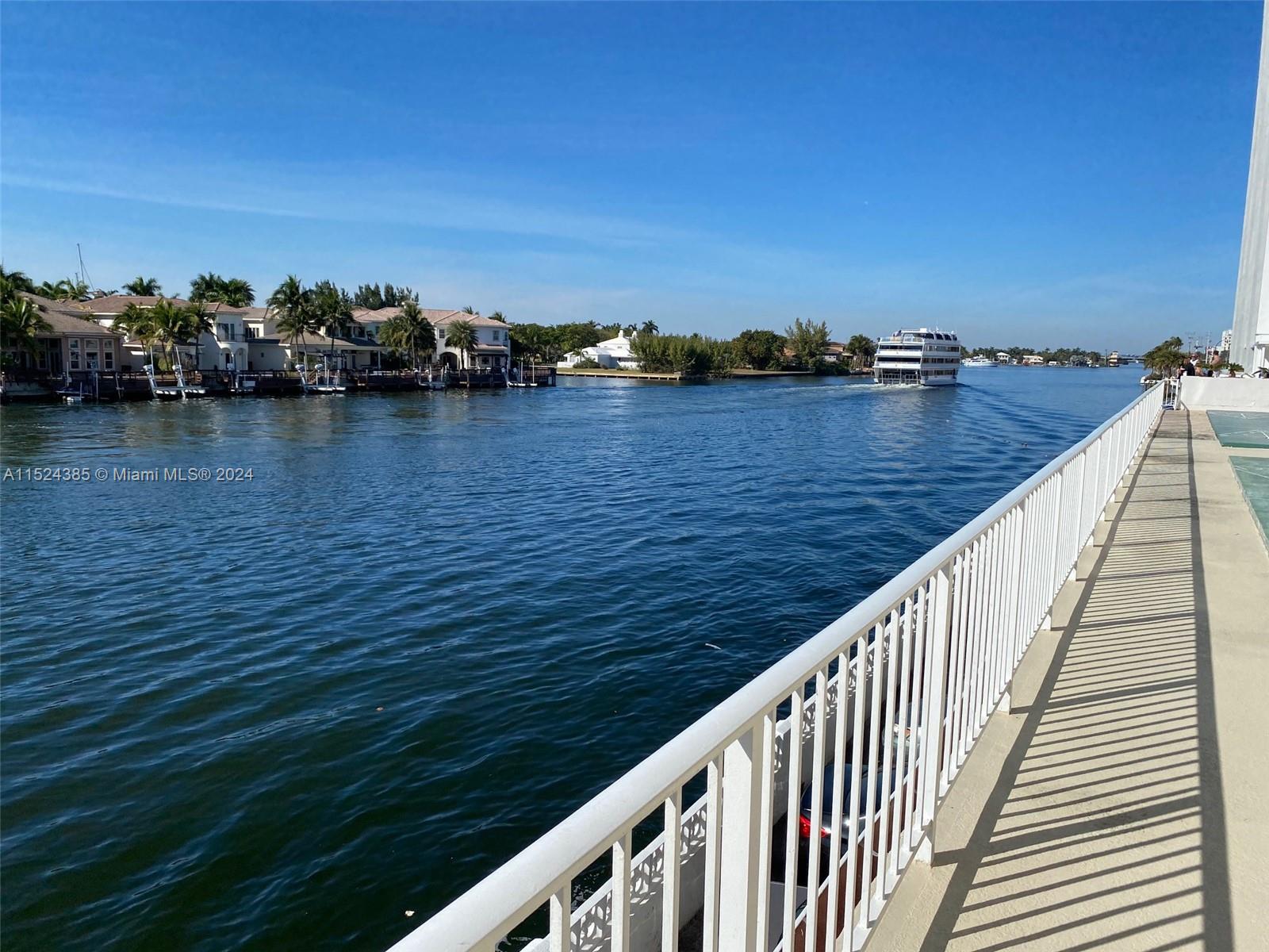 1410 S Ocean Dr 208, Hollywood, Florida 33019, 2 Bedrooms Bedrooms, ,2 BathroomsBathrooms,Residentiallease,For Rent,1410 S Ocean Dr 208,A11524385