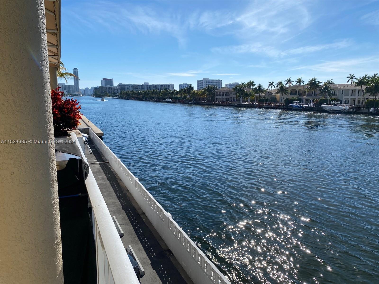 1410 S Ocean Dr 208, Hollywood, Florida 33019, 2 Bedrooms Bedrooms, ,2 BathroomsBathrooms,Residentiallease,For Rent,1410 S Ocean Dr 208,A11524385