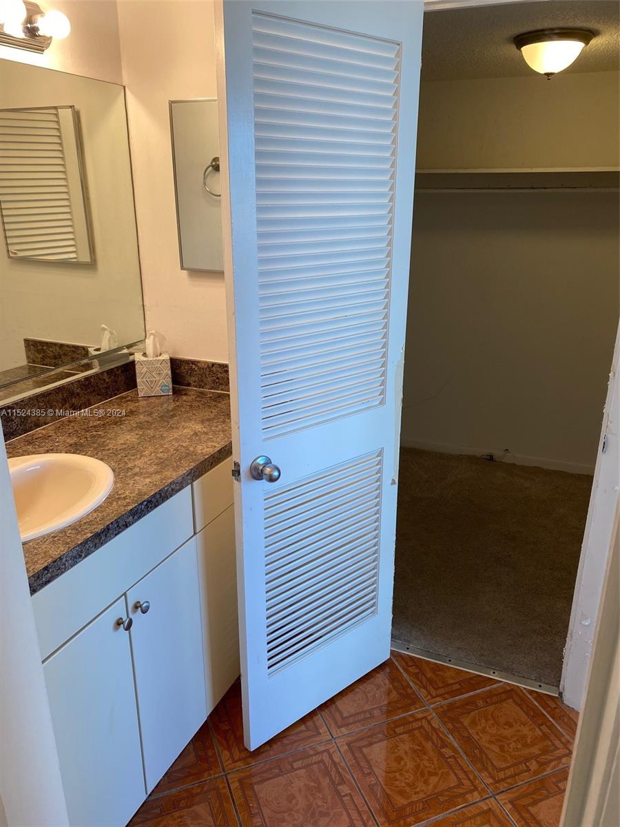 1410 S Ocean Dr 208, Hollywood, Florida 33019, 2 Bedrooms Bedrooms, ,2 BathroomsBathrooms,Residentiallease,For Rent,1410 S Ocean Dr 208,A11524385