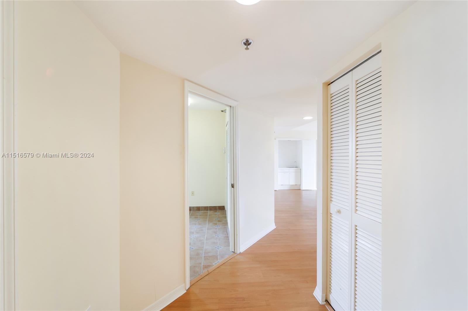 441 Valencia Avenue 403, Coral Gables, Florida 33134, 2 Bedrooms Bedrooms, ,2 BathroomsBathrooms,Residential,For Sale,441 Valencia Avenue 403,A11516579