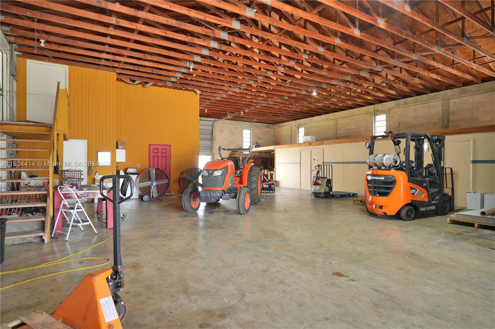 22100 SW 194th Ave, Miami, Florida 33170, 3 Bedrooms Bedrooms, ,2 BathroomsBathrooms,Residential,For Sale,22100 SW 194th Ave,A11524414