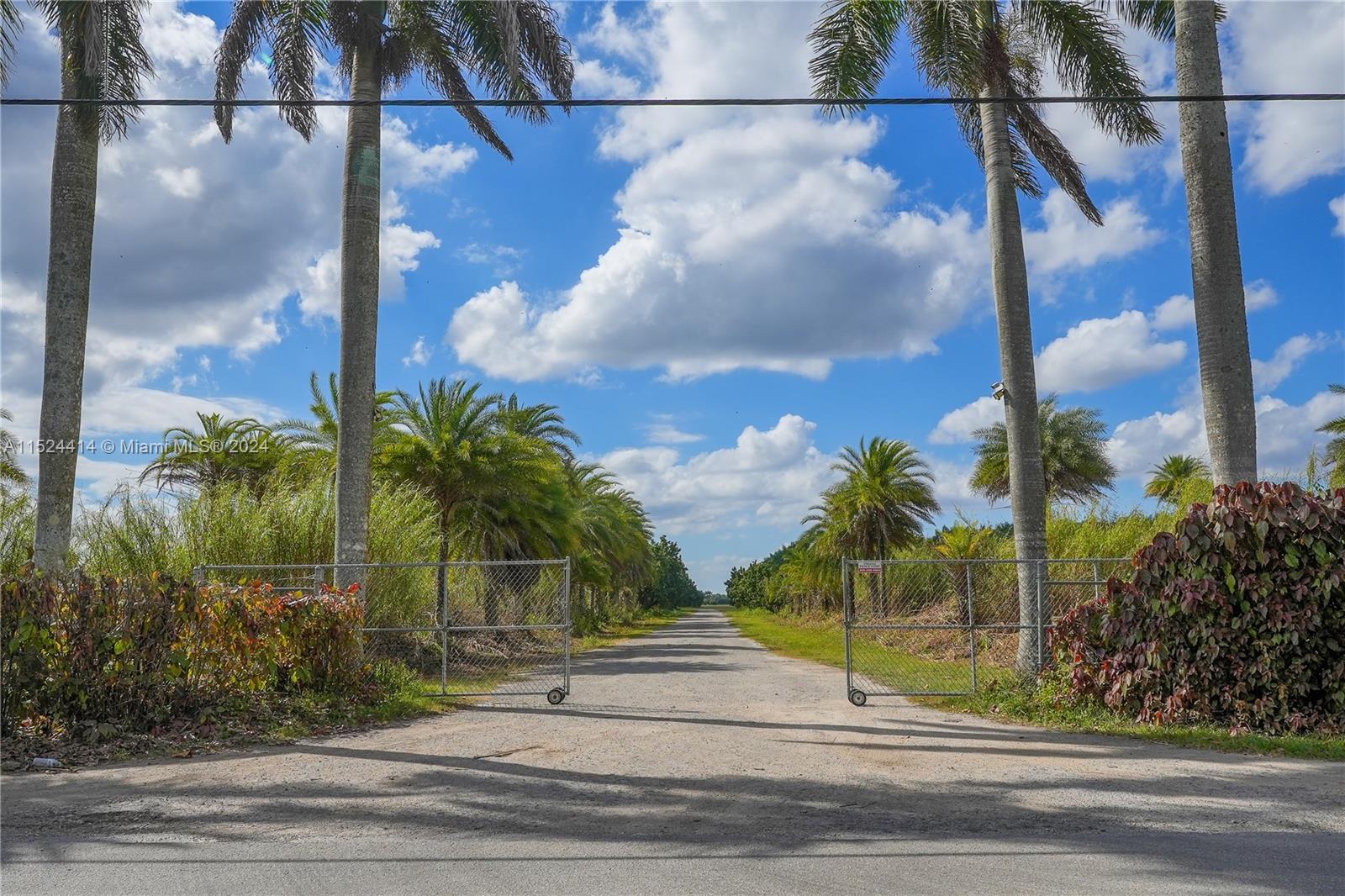 22100 194th Ave, Miami, FL, 33170 United States, 3 Bedrooms Bedrooms, ,2 BathroomsBathrooms,Residential,For Sale,194th Ave,A11524414